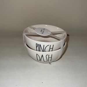 NWT Rae Dunn Pinch and Dash dishes